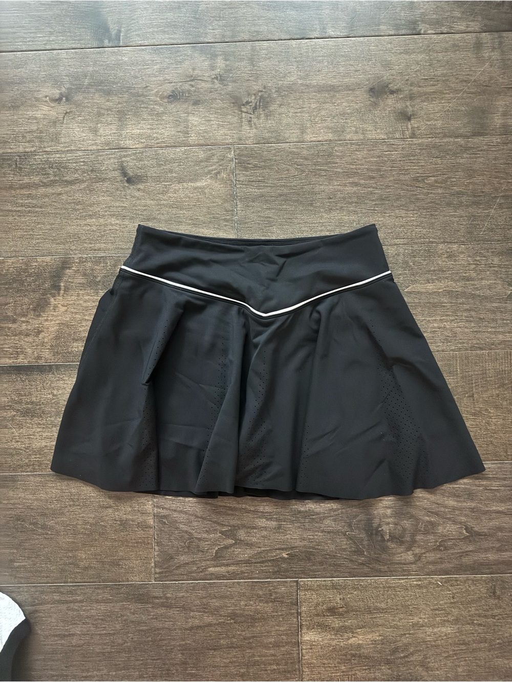 Wilson Black Tour Perforated Skirt, Sz M